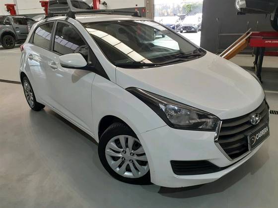 HYUNDAI HB20 1.0 COMFORT PLUS 12V FLEX 4P MANUAL HYUNDAI HB20 1.0 COMFORT PLUS 12V FLEX 4P MANUAL